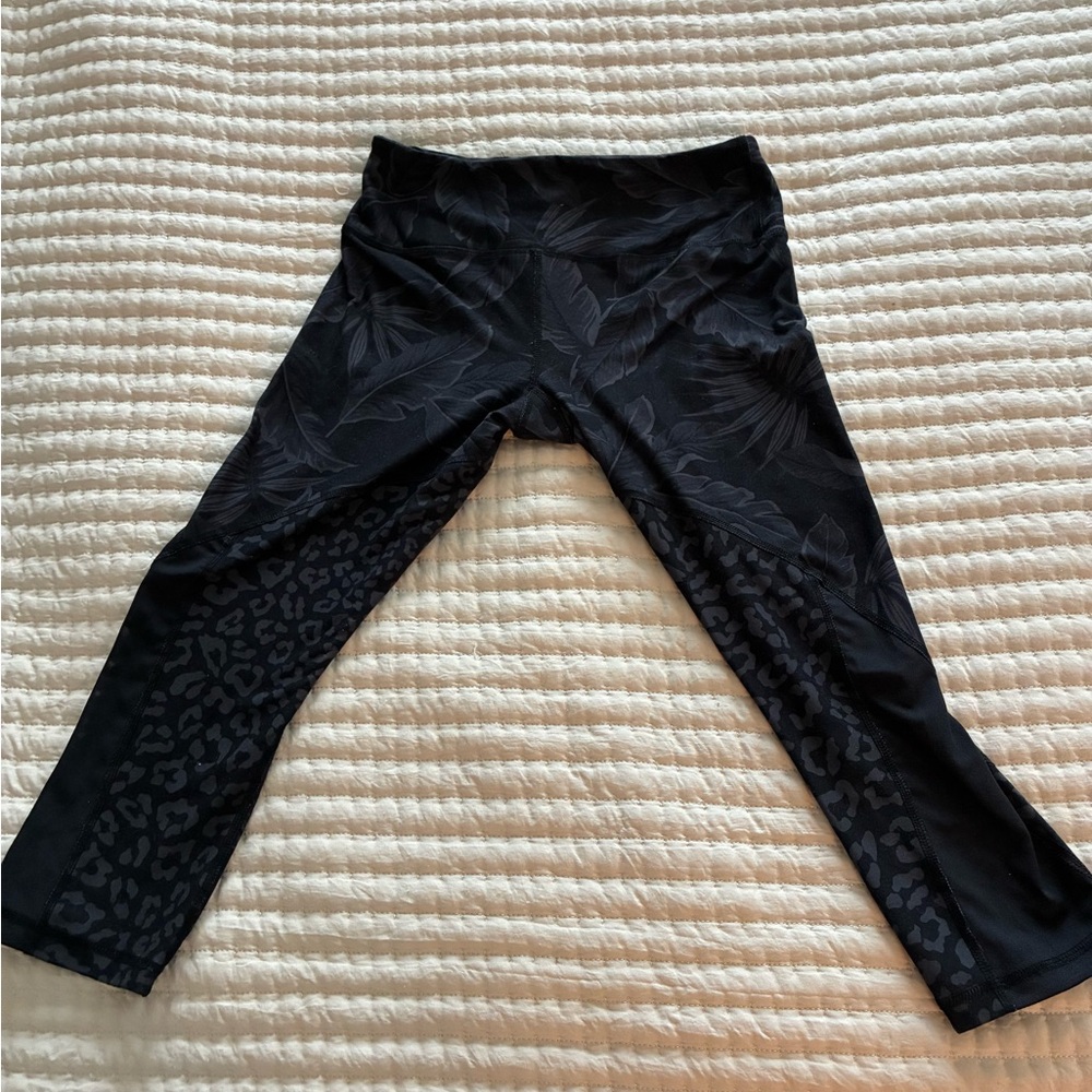 Scorpio Sol Black Leaf and Leopard Print Leggings